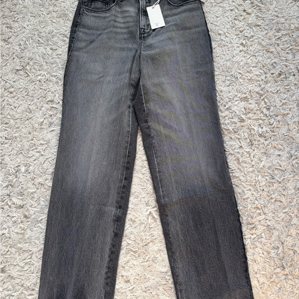 Good American Black 90’s Relaxed Mid Rise Jeans
